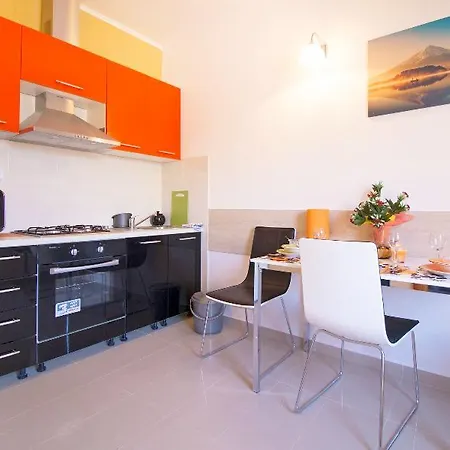 Dujo Apartment Split