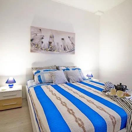 Dujo Apartment